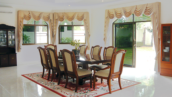 Large Pool Villa 5 Bed