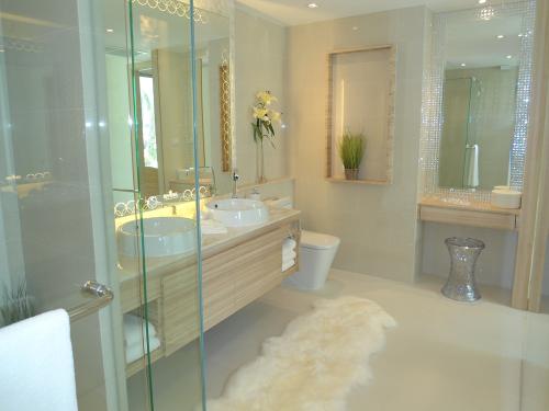 The RIVIERA Wongamat Beach